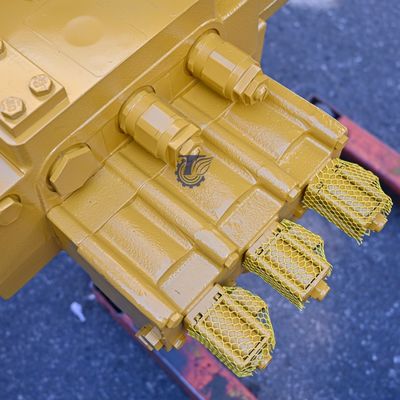 TQ 365C 374D 385C 390D Zawór sterowania 295-7767 295-7747 295-7745 295-7747