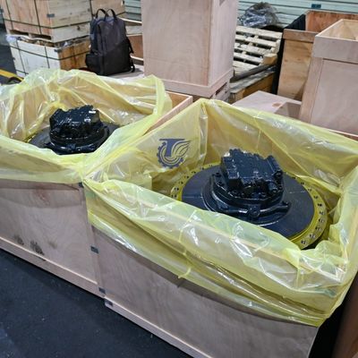 Komatsu PC1250-7 PC1250-8 Zestaw ruchowy Napęd końcowy 21n-60-34100 (silnik ruchowy) 21n-27-00130 21n-27-00140 21N-27-00190