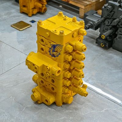 723-57-12306 723-56-11200 723-57-11700 Główny zestaw zaworu sterującego koparki PC120-6 PC130-7 Mini koparka