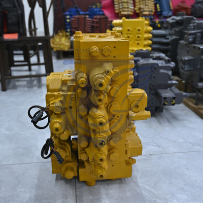 723-47-23203 7234723203 723-46-18300 Do koparki Komatsu PC220-8 PC220LC-8 Hydraulic Main Control Valve Maszyny budowlane Części części wtórnych Wysokiej jakości oryginalny