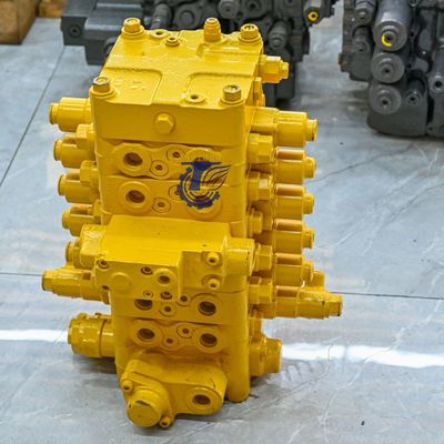 723-24-10803 723-24-10801 723-24-10800 Do buldożerów Komatsu D61EX-12 Hydrauliczny główny zawór sterujący Części do maszyn budowlanych Rynek wtórny Wysokiej jakości oryginał