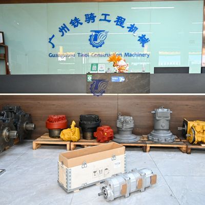 705-11-38010 7051138010 Dla Komatsu D60P-12 D65E-12 D65EX-12 D65P-12 D85E-SS-2 Bulldozer Hydraulic Gear pompy tłokowe pompy hydrauliczne pompy linii zasilania pompy ASSY