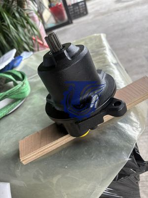 B0440-18001 708-7r-00710 708-7r-01690 Dla Kayaba Wa320-5 Wa320-6 Hydraulic Fan Motor Motor;oil (fan drive) Excavator Parts Aftermarket Original